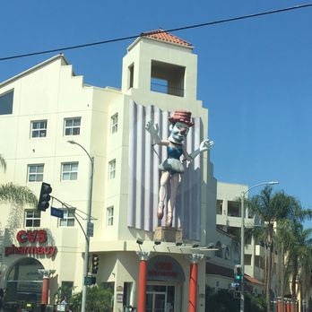 Venice Beach Boardwalk - Local CVS! Kind of creepy! - Beaches Near Me - Venice, California Venice Beach Boardwalk - Local CVS! Kind of creepy! - Beaches Near Me - Venice, California