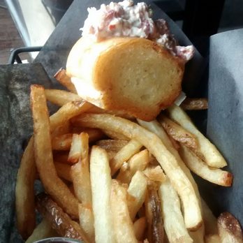 Blowers & Grafton - Lobster rolls - Canadian (New) Near Me - Edmonton, Alberta Blowers & Grafton - Lobster rolls - Canadian (New) Near Me - Edmonton, Alberta