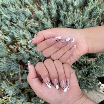 Chrome Nails Bar - Nail Salons Near Me - Lynwood, California