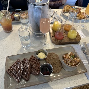 Point B - Brunch! Triplet chocolate mini waffle and the mimosa board - New American Near Me - Knoxville, Tennessee