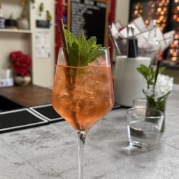Plum spritz Plum spritz