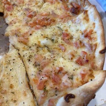 De Rango's Pizzeria - The pizza they give you - Pizza Near Me - S Milwaukee, Wisconsin De Rango's Pizzeria - The pizza they give you - Pizza Near Me - S Milwaukee, Wisconsin