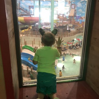 Great Wolf Lodge - Howl! So much fun at the indoor water park - Water Parks Near Me - Gurnee, Illinois Great Wolf Lodge - Howl! So much fun at the indoor water park - Water Parks Near Me - Gurnee, Illinois
