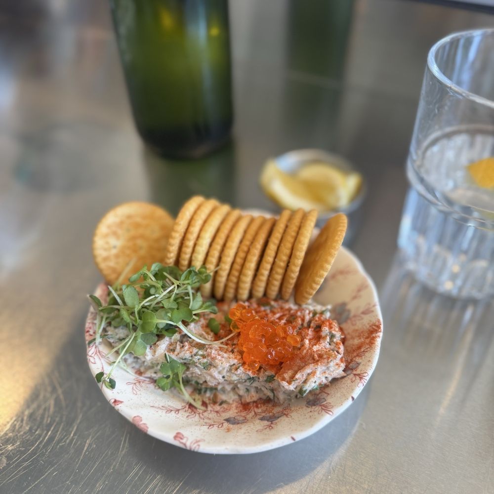 Perla Oyster Bar - Smoked trout dip with ritz crackers - Seafood Near Me - Maplewood, New Jersey Perla Oyster Bar - Smoked trout dip with ritz crackers - Seafood Near Me - Maplewood, New Jersey