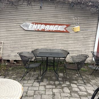 Café Lemont - Outside - Coffee & Tea Near Me - Lemont, Pennsylvania Café Lemont - Outside - Coffee & Tea Near Me - Lemont, Pennsylvania