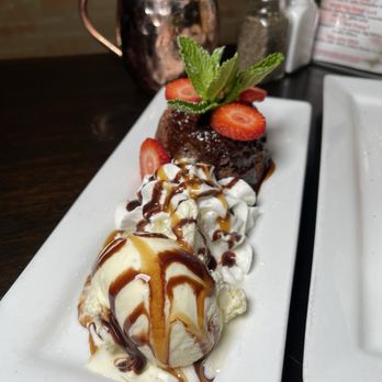 Matisse Tavern & Grill - Chocolate Obsession Cake - Bars Near Me - Chicago, Illinois Matisse Tavern & Grill - Chocolate Obsession Cake - Bars Near Me - Chicago, Illinois