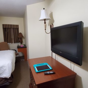 Bahama Sands Luxury Condominiums - 2nd bedroom TV - Resorts Near Me - North Myrtle Beach, South Carolina