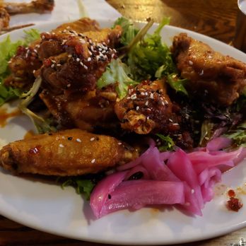 Sammy T's - Chili wings (what I didn't eat) - American Near Me - Fredericksburg, Virginia