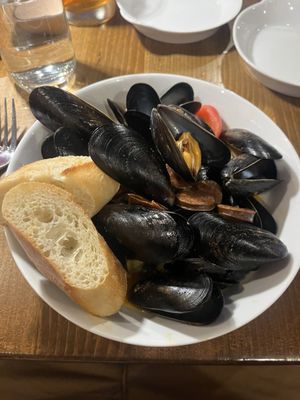 Tinto Tapas Restaurant & Wine Bar by null