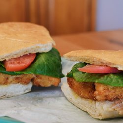 Coco's Kitchen - Chicken sandwich