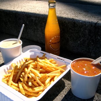 Sam's Chowdermobile - New England & Manhattan chowders and fries - Seafood Near Me - Half Moon Bay, California