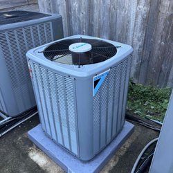 Royal Comfort - Daikin 2 Ton 14.3 SEER2 Single Stage A/C with R32