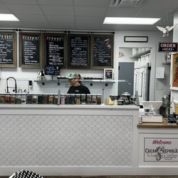 Cream Republic - Menu and ordering station