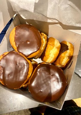 7th Ave Donuts & Diner by null