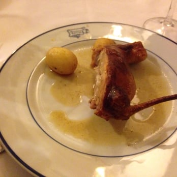 Botín - Bottom half of suckling pig with tail and all.  Really? For nearly $25euros.  Too commercial impersonal service. - Spanish Near Me - Madrid, M