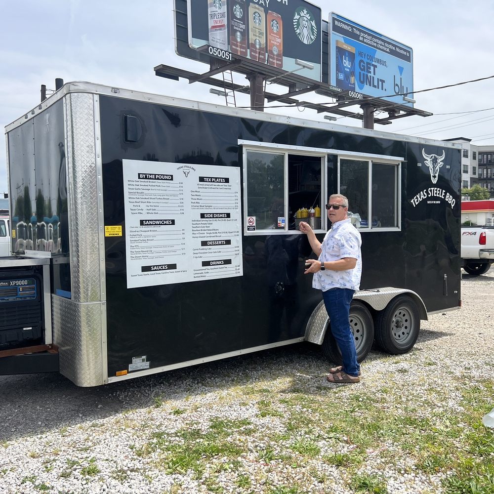 It's a food truck!!! It's a food truck!!!