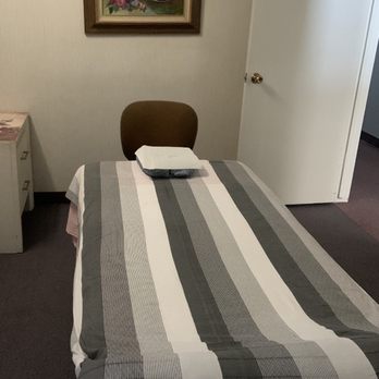 Jenny's Deep Massage - Massage room - Reflexology Near Me - Bakersfield, California
