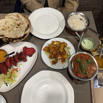Restaurant Golden India - Indian Near Me - Grindelwald, BE Restaurant Golden India - Indian Near Me - Grindelwald, BE