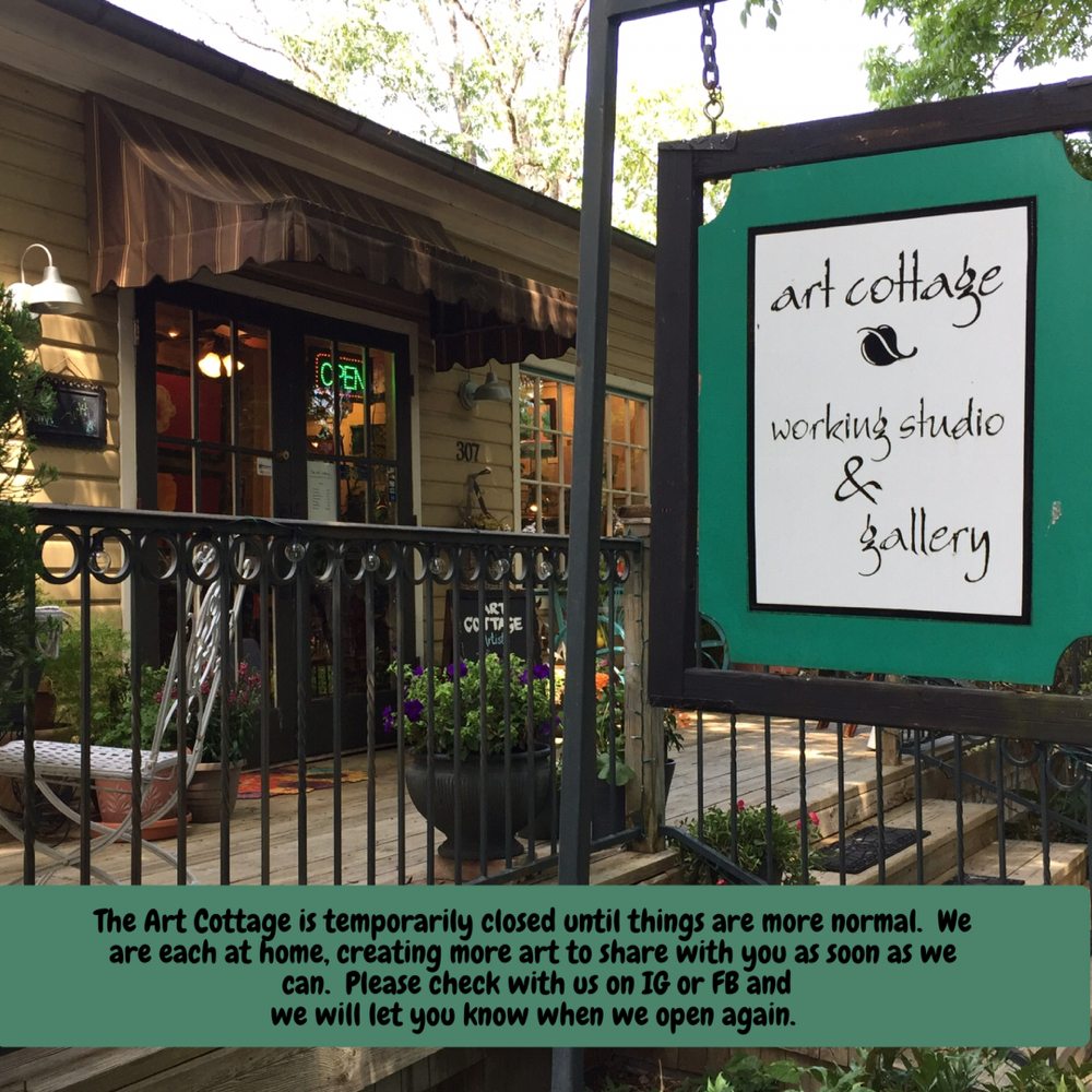 THE ART COTTAGE 45 Photos 307 W San Antonio St, New Braunfels