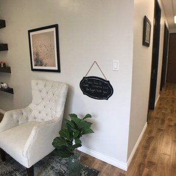 Healing Moon Clinic - Lots of treatment rooms - Acupuncture Near Me - Los Angeles, California Healing Moon Clinic - Lots of treatment rooms - Acupuncture Near Me - Los Angeles, California