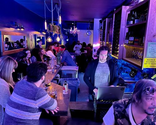 Ora Wine bar by null