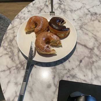 Happy Donuts - Donuts Near Me - Oakland, California Happy Donuts - Donuts Near Me - Oakland, California