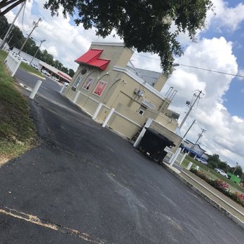 Best Tacos And Wings - The restaurant building - Chicken Wings Near Me - Lumberton, North Carolina