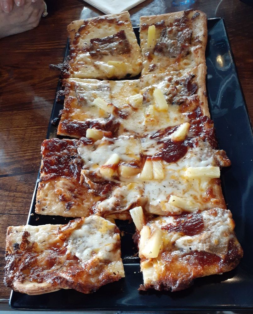 ROCCO’S PIZZA & CANTINA Updated August 2024 49 Photos & 59 Reviews