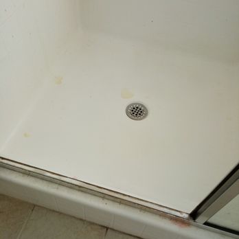 Bubbles and Shine - Enclosed shower: before - Home Cleaning Near Me Bubbles and Shine - Enclosed shower: before - Home Cleaning Near Me