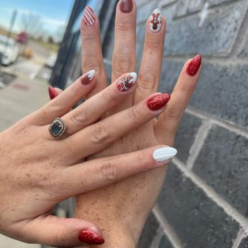 Noire the Nail Bar - Holiday nails - Nail Salons Near Me - Spring Hill, Tennessee Noire the Nail Bar - Holiday nails - Nail Salons Near Me - Spring Hill, Tennessee