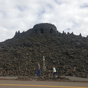 Dee Wright Observatory - Observatories Near Me - McKenzie Bridge, Oregon