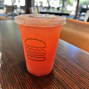 Shake Shack Dallas, Uptown - Burgers Near Me - Dallas, Texas Shake Shack Dallas, Uptown - Burgers Near Me - Dallas, Texas