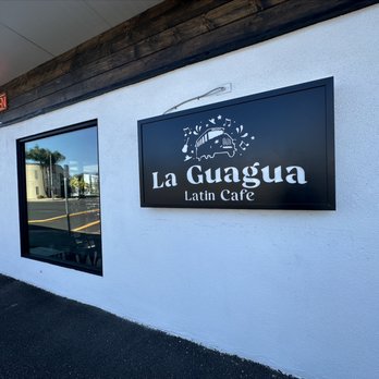 La Guagua - Front sign - Latin American Near Me - Vacaville, California La Guagua - Front sign - Latin American Near Me - Vacaville, California