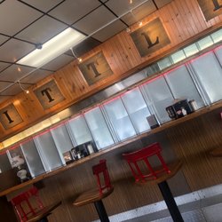 Vittles Cafe - Bar seating