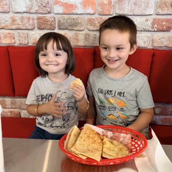 Tacos Mi Pa - My kids enjoying chicken quesadilla - Tacos Near Me - Bakersfield, California