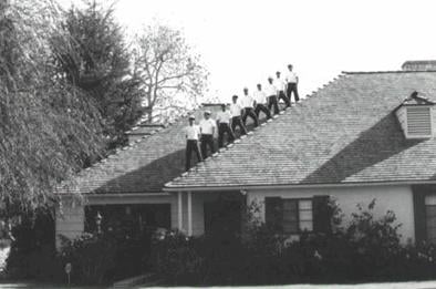 Slide of Mar Vista Roofing