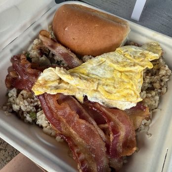 Ted's Bakery - Bakeries Near Me - Haleiwa, Hawaii
