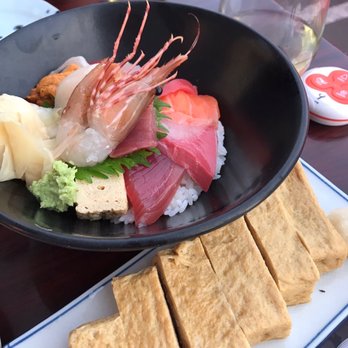 Waraku - Sashimi bowl :) - Izakaya Near Me - Torrance, California