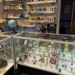 Smokeonia - Blunts, cigars, cigarillos, cigarettes and many other tobacco products!!!