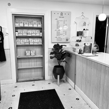 Cafe Joah - Interior - Coffee & Tea Near Me - New York, New York