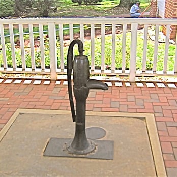 Spring Park - the pump - Parks Near Me - Tuscumbia, Alabama Spring Park - the pump - Parks Near Me - Tuscumbia, Alabama