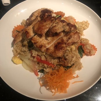 Moon - Basil Stir fried with mushroom, carrot, red bell pepper, onion, bamboo, zucchini and basil leaves. I added grilled chicken ($16) - Sushi Bars Near Me - Blowing Rock, North Carolina