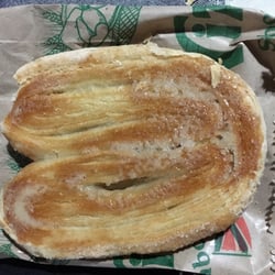Panadería y Pastelería Viale - palmera sin chocolate