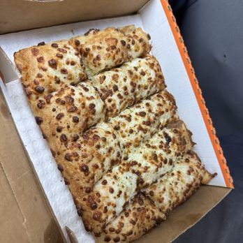 Little Caesars Pizza - Italian Cheesy Bread...don't be a fool like me and forget to get marinara sauce. - Pizza Near Me - Kahului, Hawaii