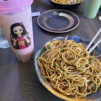 Good Chef Restaurant - Strawberry bobo milk tea and Asian shrimp Lo Mein - Asian Fusion Near Me - Miami, Florida Good Chef Restaurant - Strawberry bobo milk tea and Asian shrimp Lo Mein - Asian Fusion Near Me - Miami, Florida