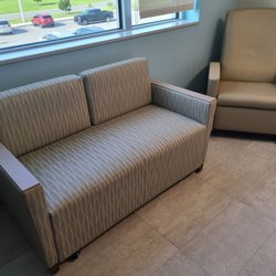 AdventHealth Wauchula - Very nice guest couch and comfortable recliner!