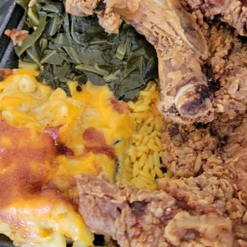 Sundays Eatery - Pork chops with Mac and cheese - Soul Food Near Me - Miami Gardens, Florida Sundays Eatery - Pork chops with Mac and cheese - Soul Food Near Me - Miami Gardens, Florida