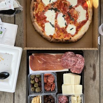 Michael David Winery - Margarita Pizza and Prepackaged Charcuterie - Wine Tasting Room Near Me - Lodi, California Michael David Winery - Margarita Pizza and Prepackaged Charcuterie - Wine Tasting Room Near Me - Lodi, California