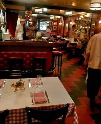 Le Veau d'Or by null Le Veau d'Or by null