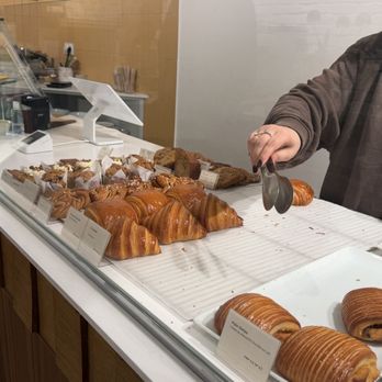 Broken Biscuits - Coffee & Tea Near Me - Paris, 75